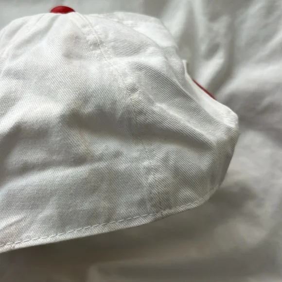 Vintage Baseball Hat - Türkiye Embroidered Cap - Red and White - Picture 2 of 5